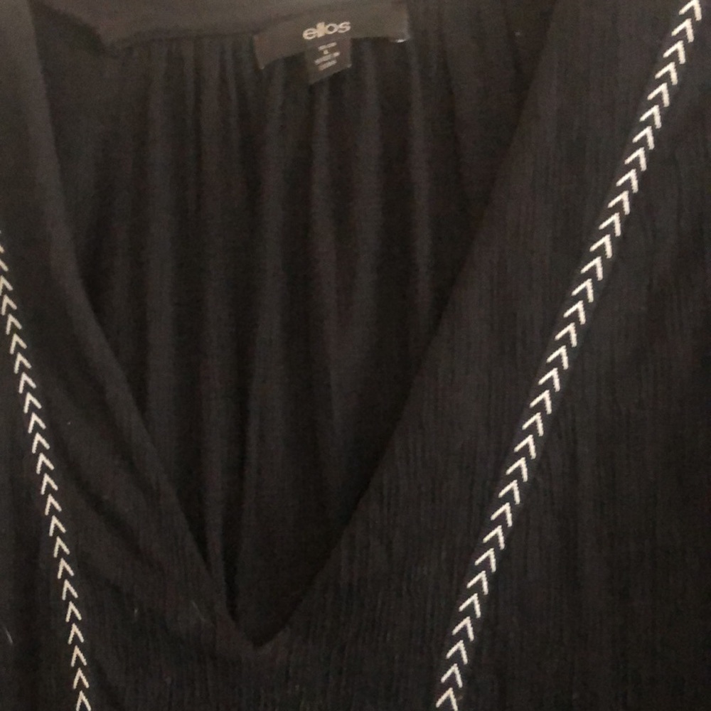Make An Offer Ellos black gauze short sleeve 🔝 top - Picture 3 of 6